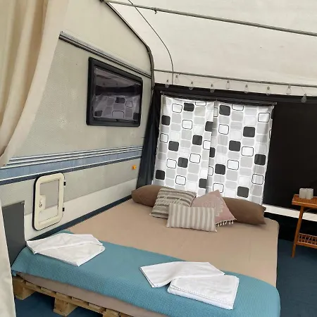 Caravan Logatero